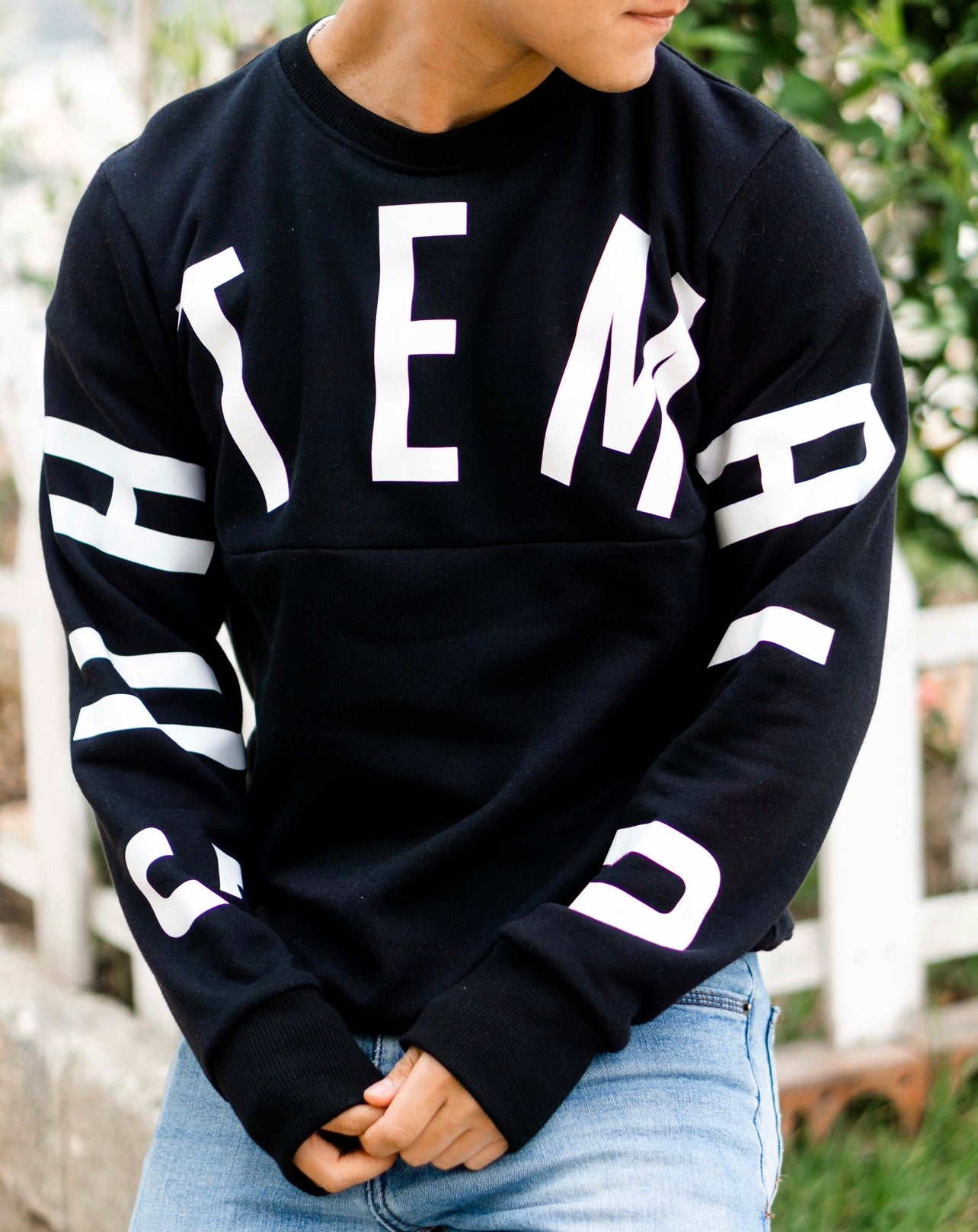 Guatemala Black Crewneck